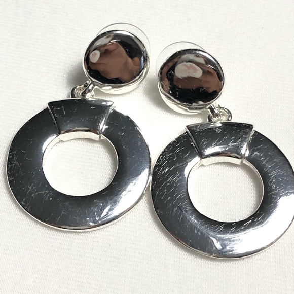 🐷 Chico’s Sterling Silver Earrings - Picture 2 of 3